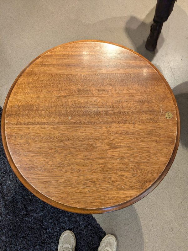 Een pubtafel uit circa 1880